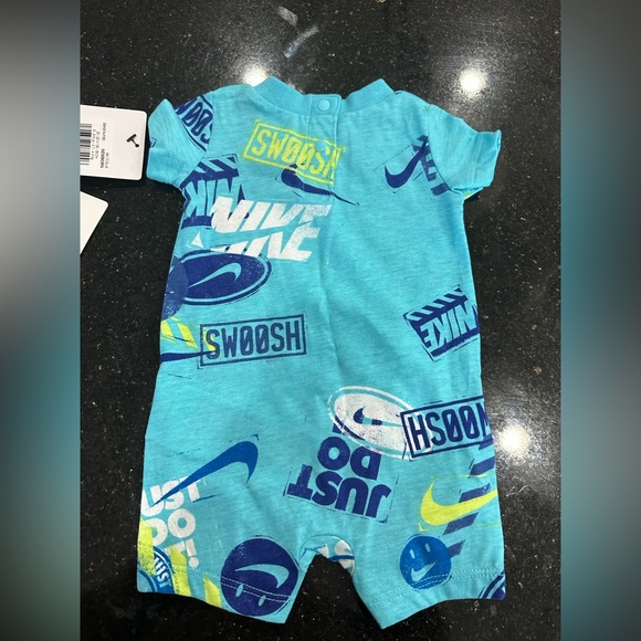 Nike Wild Air Allover Print Romper - Picture 3 of 3